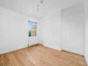1 bedroom bedsit to rent