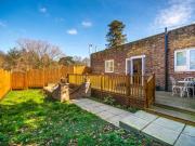 1 Bedroom Bungalow