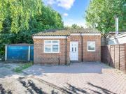 1 bedroom bungalow to rent
