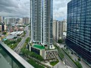 1 Bedroom Condo FOR SALE in Uptown Parksuites BGC across...