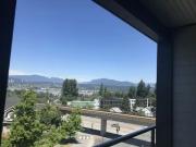 1 Bedroom Condo Surrey BC 97773135