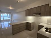 1 bedroom condo unit for sale in Oak Harbor Residences,...