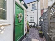 1 bedroom cottage for sale