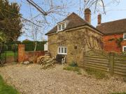 1 bedroom cottage to rent