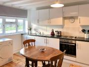 1 bedroom detached bungalow to rent