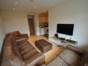 1 bedroom detached house for rent in Edgeworth Drive,...