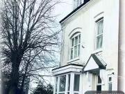 1 bedroom detached house for rent in Stirling Road,...
