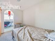 1 bedroom detached house share to rent