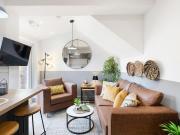 1 bedroom detached house to rent