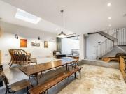 1 bedroom detached house to rent