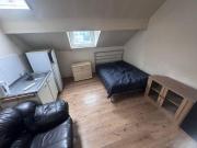 1 bedroom detached house to rent