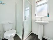 1 bedroom detached house to rent