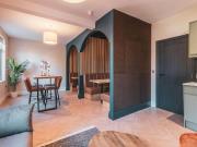 1 bedroom detached house to rent