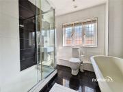 1 bedroom detached to rent