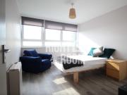 1 bedroom Double room to let Room 2, Totteridge House, SW11