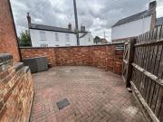 1 bedroom duplex to rent