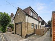 1 bedroom end of terrace house for sale