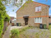 1 bedroom end of terrace house for sale in Colburn...