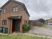 1 bedroom end of terrace house to rent