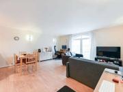 1 Bedroom Flat 1 Bedroom Flat