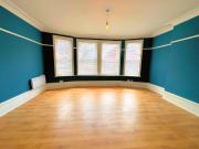 Studio flat for rent in Ballards Lane, Finchley, N3