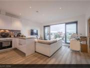 1 bedroom flat for rent in Bath Road, Slough, Berkshire, SL1