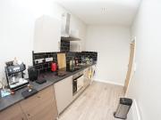 1 Bedroom Flat For Rent In Bradford, Yorkshire