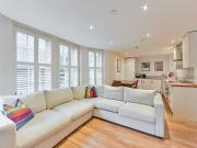 1 Bedroom Flat for Rent in Butler Court, SW11 | Foxtons