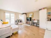 1 bedroom flat for rent in Castlebar Road, Ealing, W5