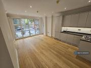 1 bedroom flat for rent in Chatsworth Road, London, NW2