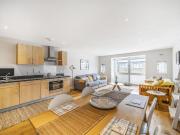 1 bedroom flat for rent in Clarendon House, Cowleaze...