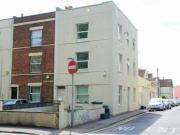 1 bedroom flat for rent in Coronation Road Southville...