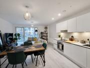 1 bedroom flat for rent in East Acton Lane, London, W3