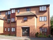 1 Bedroom Flat For Rent In Egham, Surrey