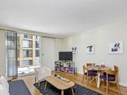 1 Bedroom Flat For Rent In Gatliff Road, London