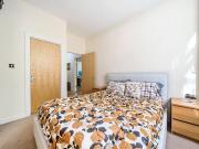 1 bedroom flat for rent in Great West Road, Brentford, TW8