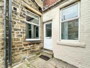 1 Bedroom Flat For Rent In Huddersfield, West Yorkshire