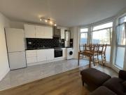1 bedroom flat for rent in Longley Road, SW17
