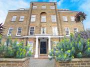 1 bedroom flat for rent in Regents Bridge Gardens,...