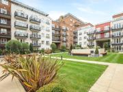 1 bedroom flat for rent in Seven Kings Way, Kingston...