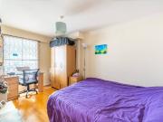 1 Bedroom Flat for Rent in St Stephens Gardens | Foxtons