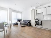 1 bedroom flat for rent in Stewarts Road, Battersea,...