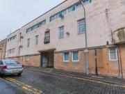 1 bedroom flat for rent in Stripehead Alloa FK10
