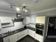 1 Bedroom Flat For Rent In Swansea