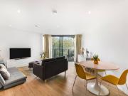 1 Bedroom Flat for Rent in UNCLE Elephant & Castle | Foxtons