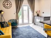 1 bedroom flat for rent in Visita Apartments, East...