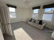 1 bedroom flat for rent in Webb's Road, London, SW11