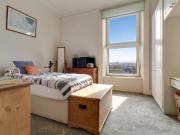 1 bedroom flat for sale in 4 Park Drive South,...
