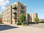 1 bedroom flat for sale in Albert Road North,...