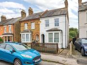 1 Bedroom Flat For Sale In Berkshire